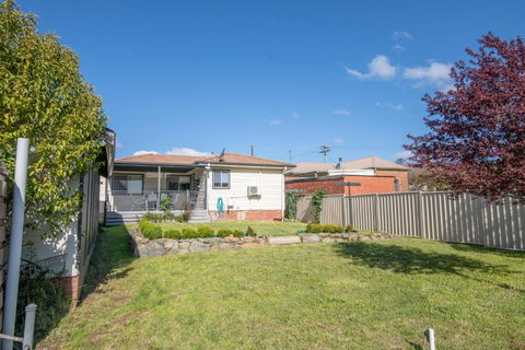 Autumn St. Trendy East Orange Near CBD - Taree Accommodation 6