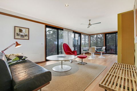 On The Hill At Metung - Taree Accommodation 5