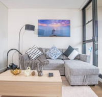 Bright  Modern 2bed 2bath APT With Parking - Taree Accommodation
