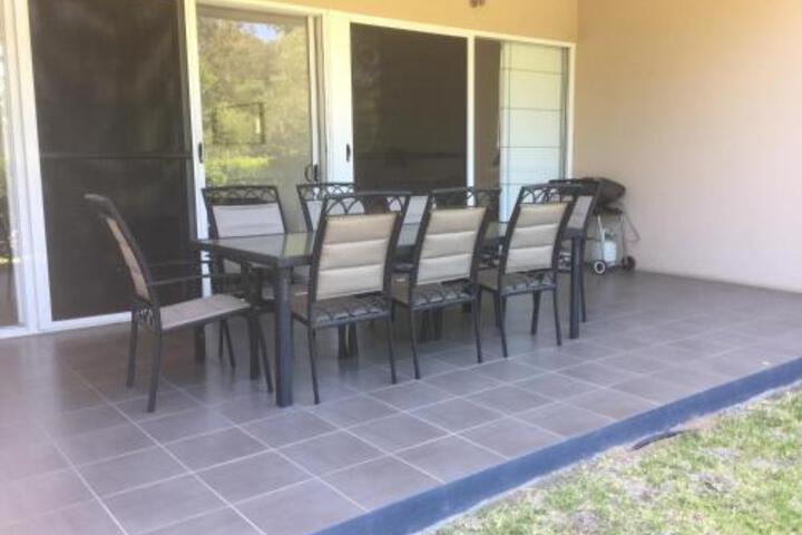 Ducklo QLD Taree Accommodation