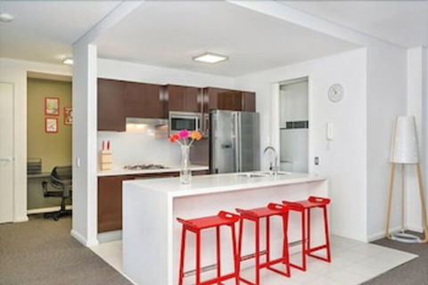 The Apartment Service ASCOT - Taree Accommodation 7