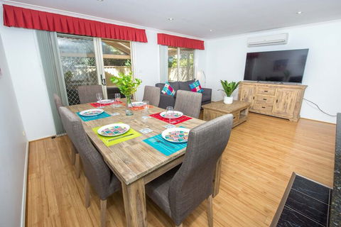 Ajax Avenue 2 / 35 Nelson Bay - Taree Accommodation 7