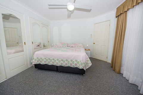 Ajax Avenue 2 / 35 Nelson Bay - Taree Accommodation 2