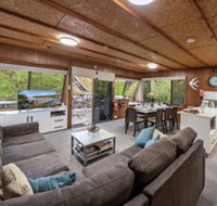 Boats And Bedzzz Houseboat Stays  Renmark River Villas - Taree Accommodation