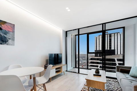 IFSuites (IFSTAYS) Light House Apartment - Taree Accommodation 3