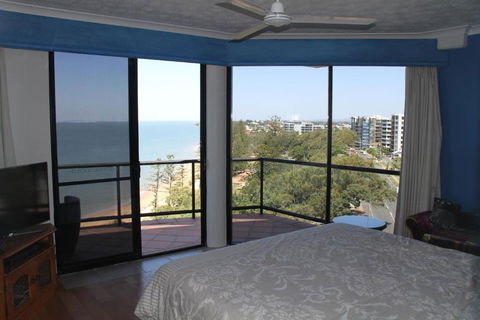 Sunset Sails Redcliffe - Taree Accommodation 6