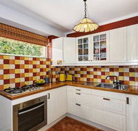 Central Bohemian Studio - Taree Accommodation