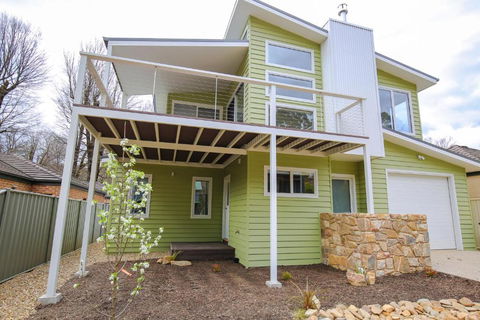 A Pear Tree Loft - Taree Accommodation 6