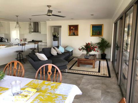 Creekbend - Taree Accommodation 4