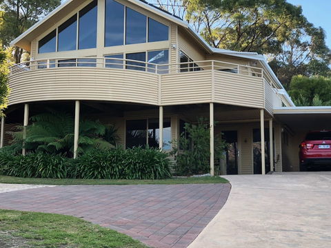 Freycinet Beach House - Taree Accommodation 0