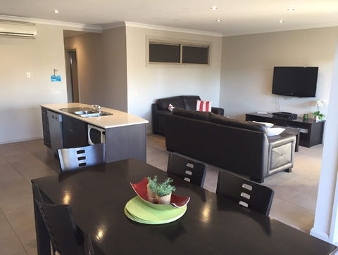 39C Cypress Drive Apartment - Taree Accommodation 4