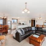 AMBIENCE By THE SEA - Taree Accommodation 0