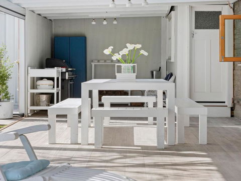 SANTORINI BEACH HOUSE SAFETY BEACH - Taree Accommodation 1