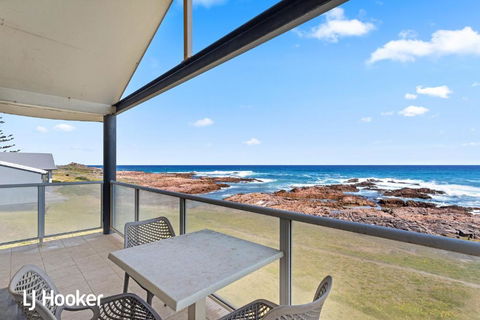 Absolute Waterfront At Anna Bay - Taree Accommodation 5