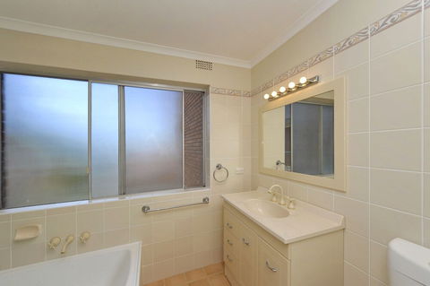 Adriana 6 / 83 85 Ronald Avenue - Taree Accommodation 1