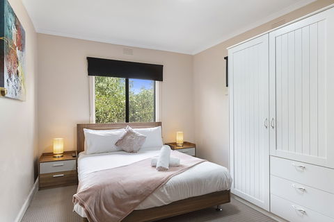The Gazebo Place - Spacious 4 Bedroom Near Murray River - Taree Accommodation 5