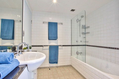 Apartment CBD Jones Bay - Taree Accommodation 4