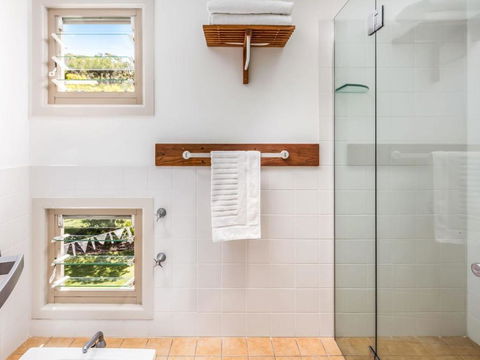 The Stanwell Beach Glass House Beach & Pool - Taree Accommodation 5