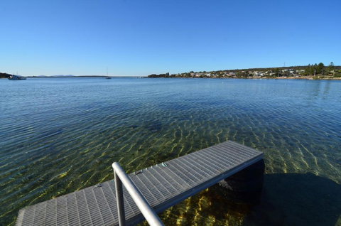 CDC 625 Beach House Incl.rear 2BR Studio - Taree Accommodation 1