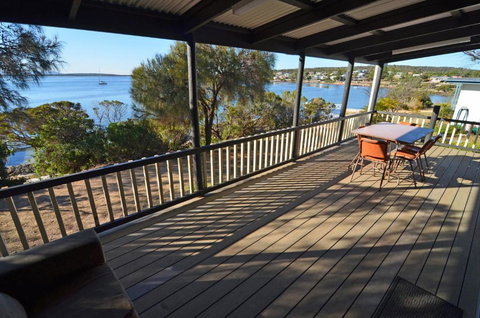 CDC 625 Beach House Incl.rear 2BR Studio - Taree Accommodation 4