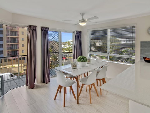 MAINSAIL8 - Mooloolaba Beach - Taree Accommodation 2