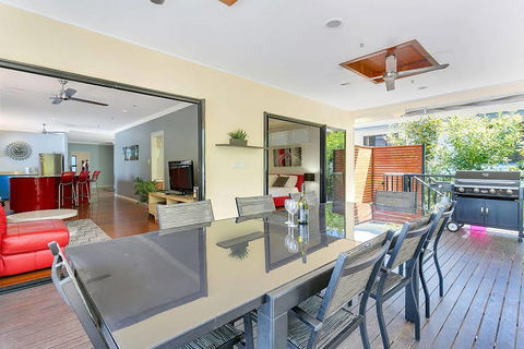Aussie Beach House - Taree Accommodation 0