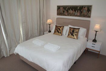 Azalea Villa - Taree Accommodation 6