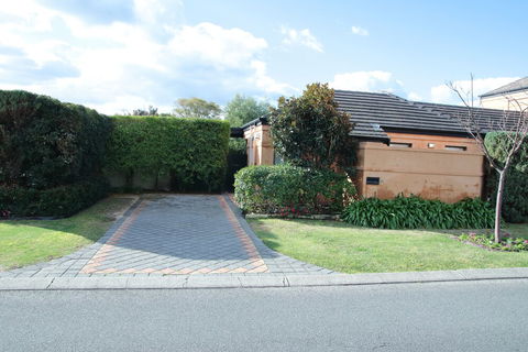 Azalea Villa - Taree Accommodation 4