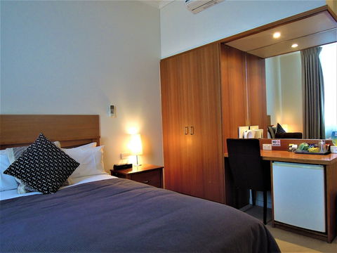 Plough Hotel - Taree Accommodation 1