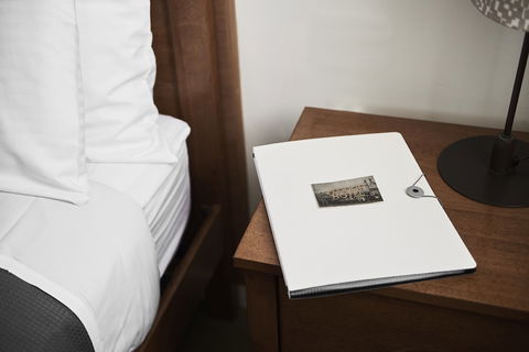 Plough Hotel - Taree Accommodation 2