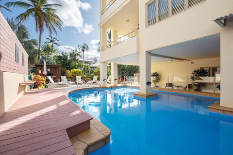 Reflections Of Port Douglas - Taree Accommodation 6