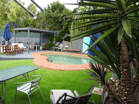 Surf City Motel - Taree Accommodation 1
