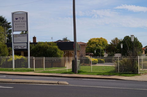 West End Motor Lodge - Taree Accommodation 3