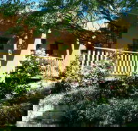 Meredith House - Taree Accommodation