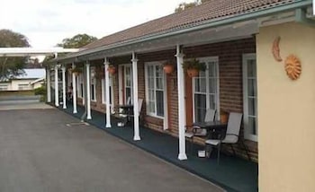 George Bass Motor Inn - Taree Accommodation 0