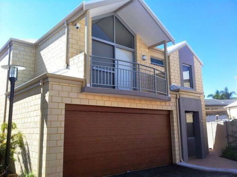 Serenity On The Terrace - Taree Accommodation 1