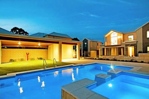 Serenity On The Terrace - Taree Accommodation 6