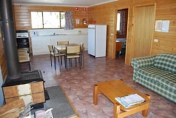 Gumleaves Bush Holidays - Taree Accommodation 5