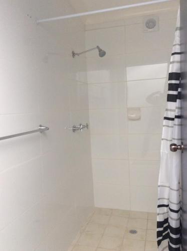 Alpha Centauri 8 Budget Jindabyne Holiday Apartment - Taree Accommodation 6