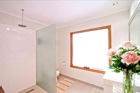 Adriennes Country Retreat - Taree Accommodation 5