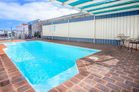 Cowra Motor Inn - Taree Accommodation 3