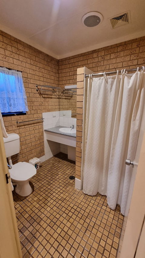 Lone Pine Motel - Corowa - Taree Accommodation 4