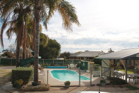 Lone Pine Motel - Corowa - Taree Accommodation 2