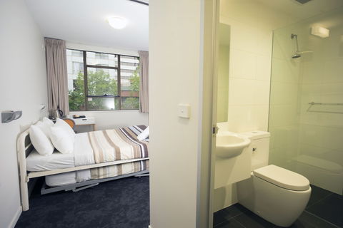Canberra City YHA - Hostel - Taree Accommodation 5