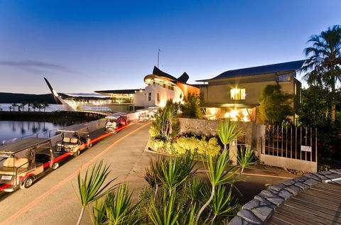 Yacht Club Villa 33-Serenity-Ocean Views With Golf Buggy - Taree Accommodation 0