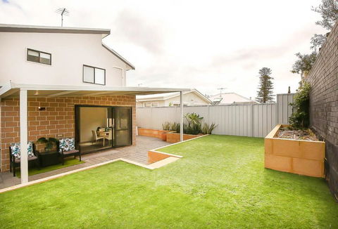 Ashburton Apartment - Taree Accommodation 1