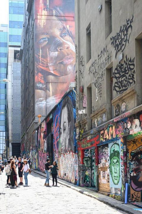 LUCY Stylish City Vibe & Views - Taree Accommodation 1