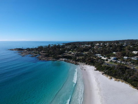SEA EAGLE COTTAGE Amazing Views Of Bay Of Fires - Taree Accommodation 5