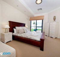 Brookwater Waterfront on Lake Mulwala - Taree Accommodation