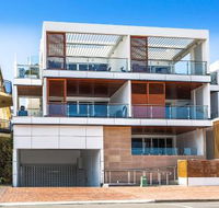 Kiama Seaside Getaway - Taree Accommodation
